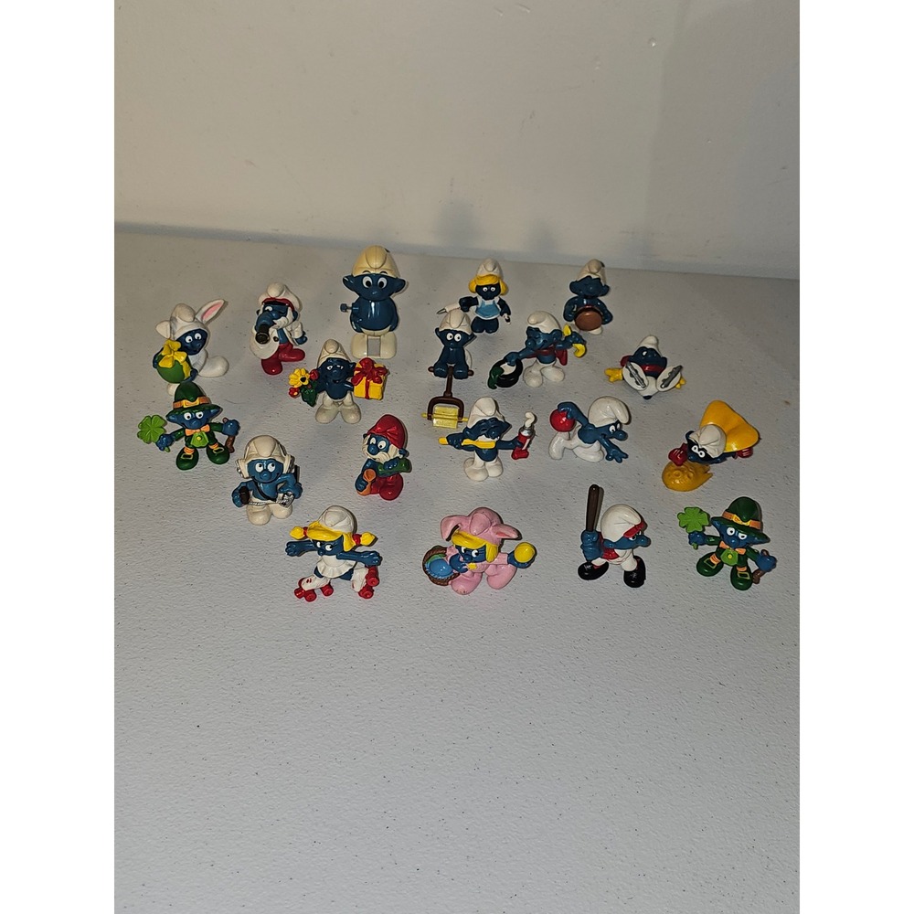 Vintage Smurf PVC Figures Lot of 18 Peyo Schleich 1970s 1980s Toy Collectibles